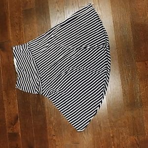 Chaps size M midi skirt